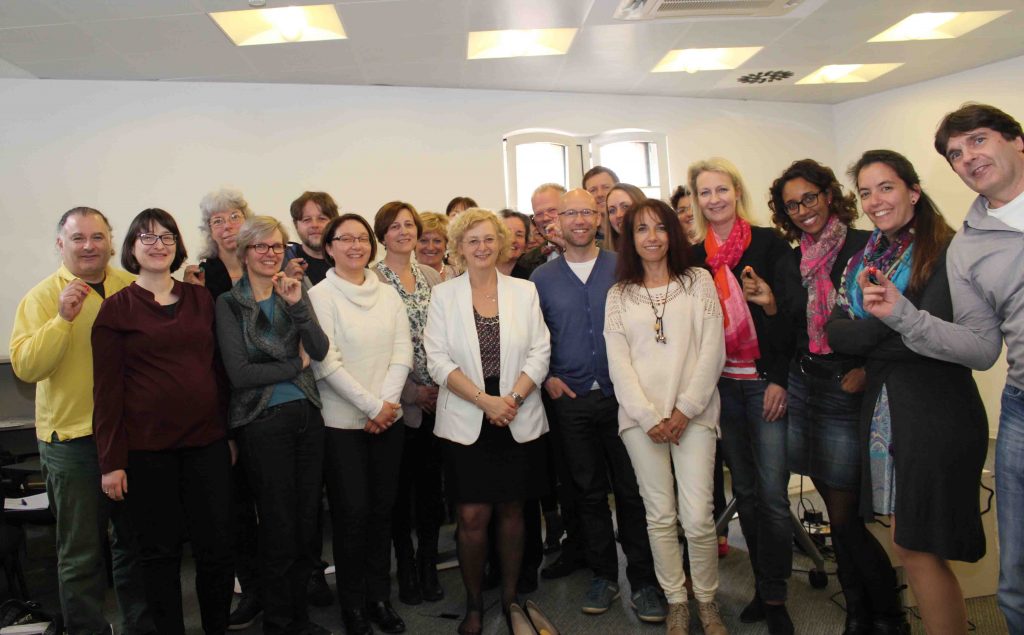 Formation continue du 23/04/2016 Le groupe avec la formatrice Me Céline VALLIÈRES 